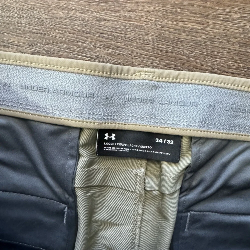Men's Under Armour Khaki Beige Golf Pants‎ Size 34x32 Preppy Outdoors Golf